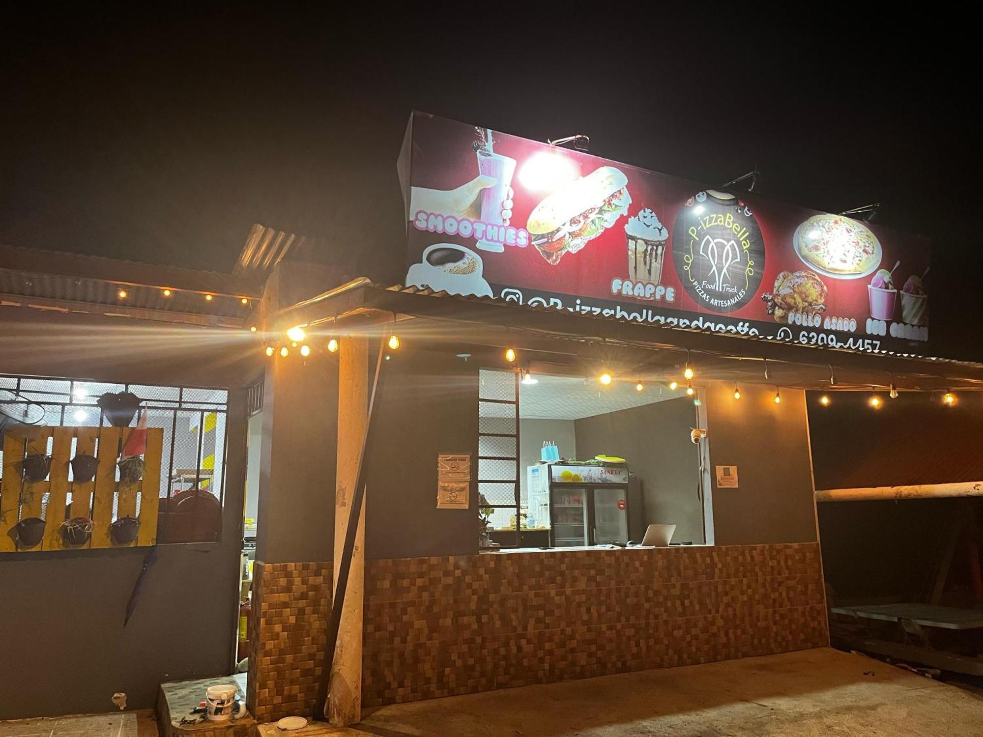 Isabella Hostel And Pool Alto Boquete Екстериор снимка