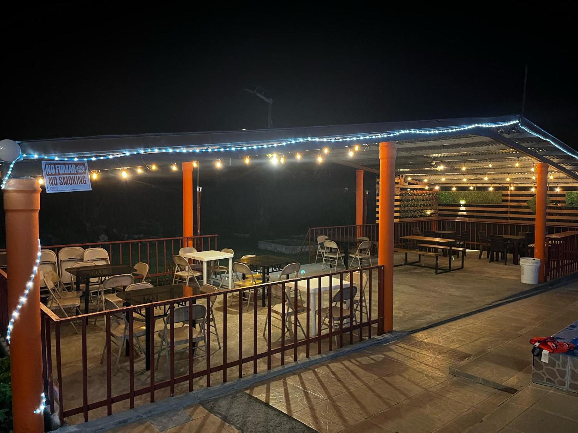 Isabella Hostel And Pool Alto Boquete Екстериор снимка
